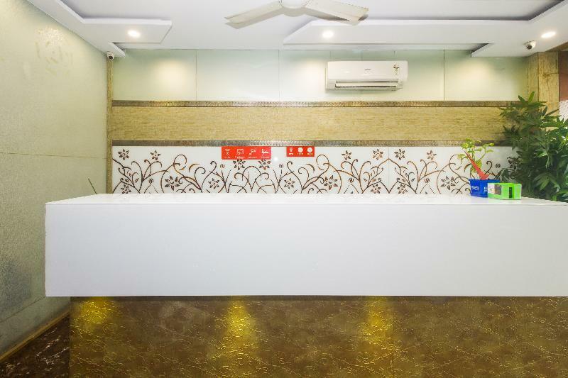 Oyo 8193 Hotel Pearl View Mumbai  Buitenkant foto